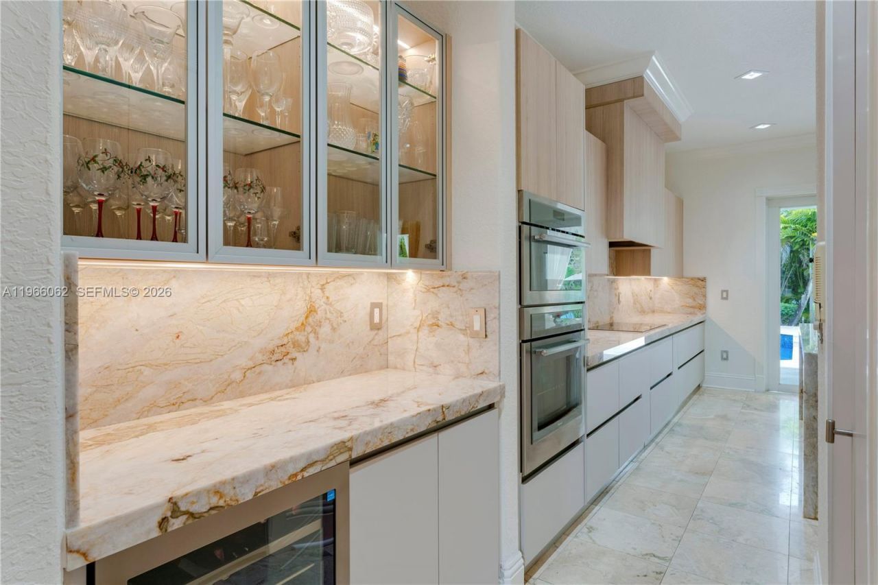 6235 Rolling Road Dr, Pinecrest, FL 33156 Photo