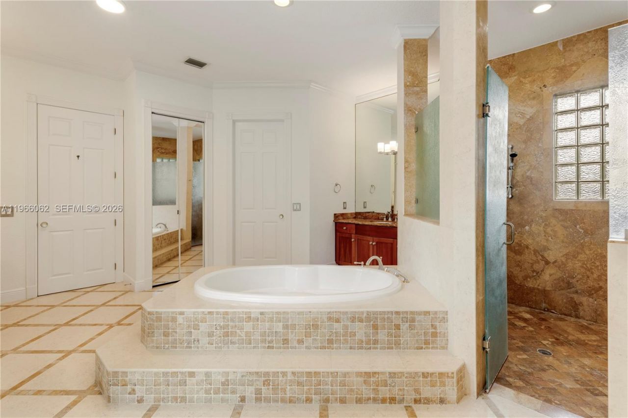 6235 Rolling Road Dr, Pinecrest, FL 33156 Photo