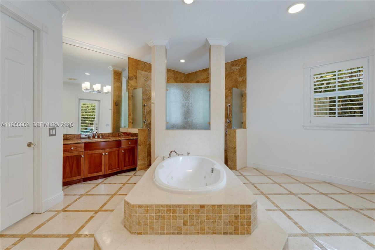 6235 Rolling Road Dr, Pinecrest, FL 33156 Photo