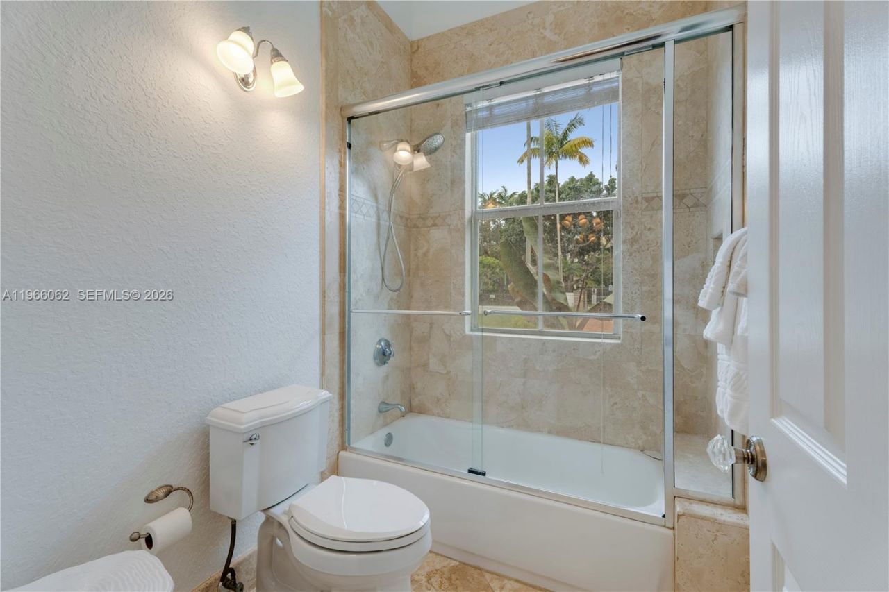 6235 Rolling Road Dr, Pinecrest, FL 33156 Photo
