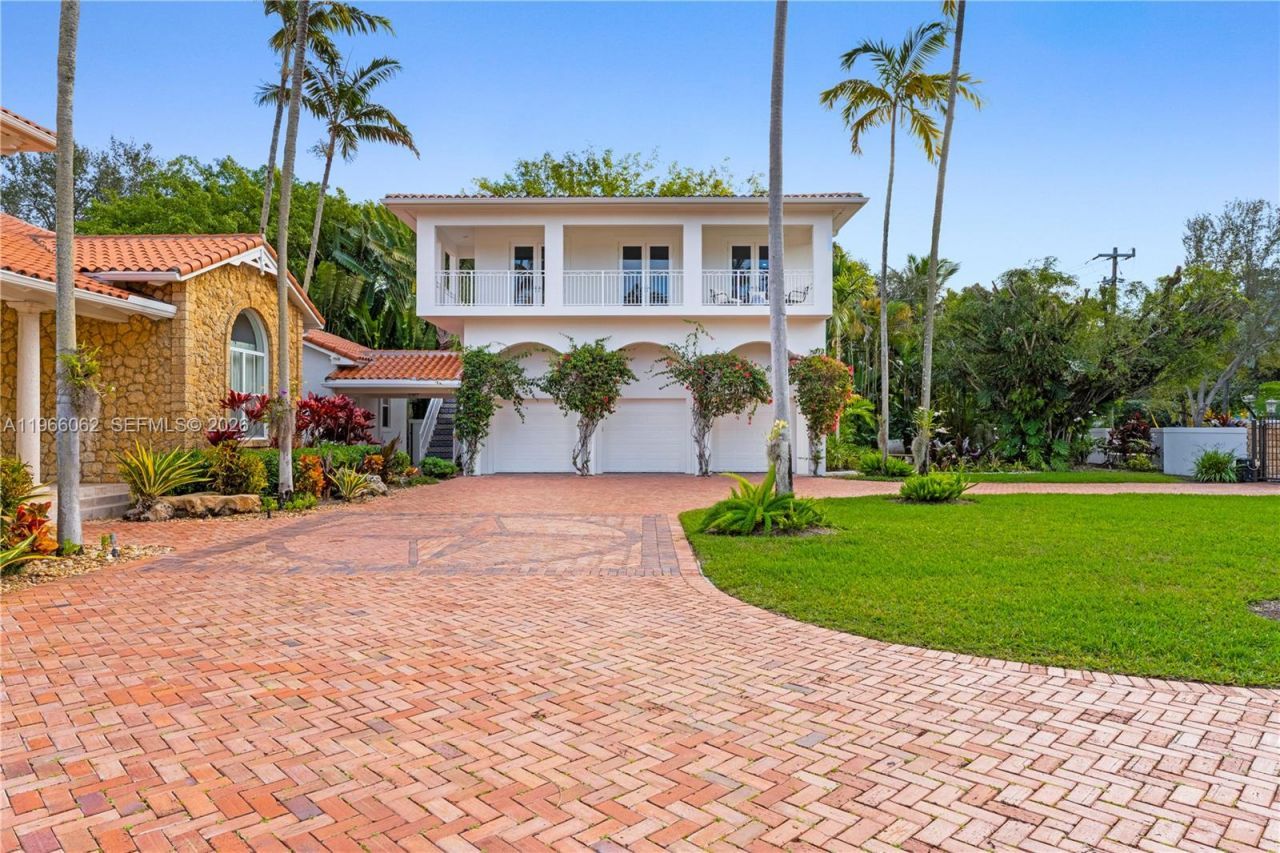 6235 Rolling Road Dr, Pinecrest, FL 33156 Photo