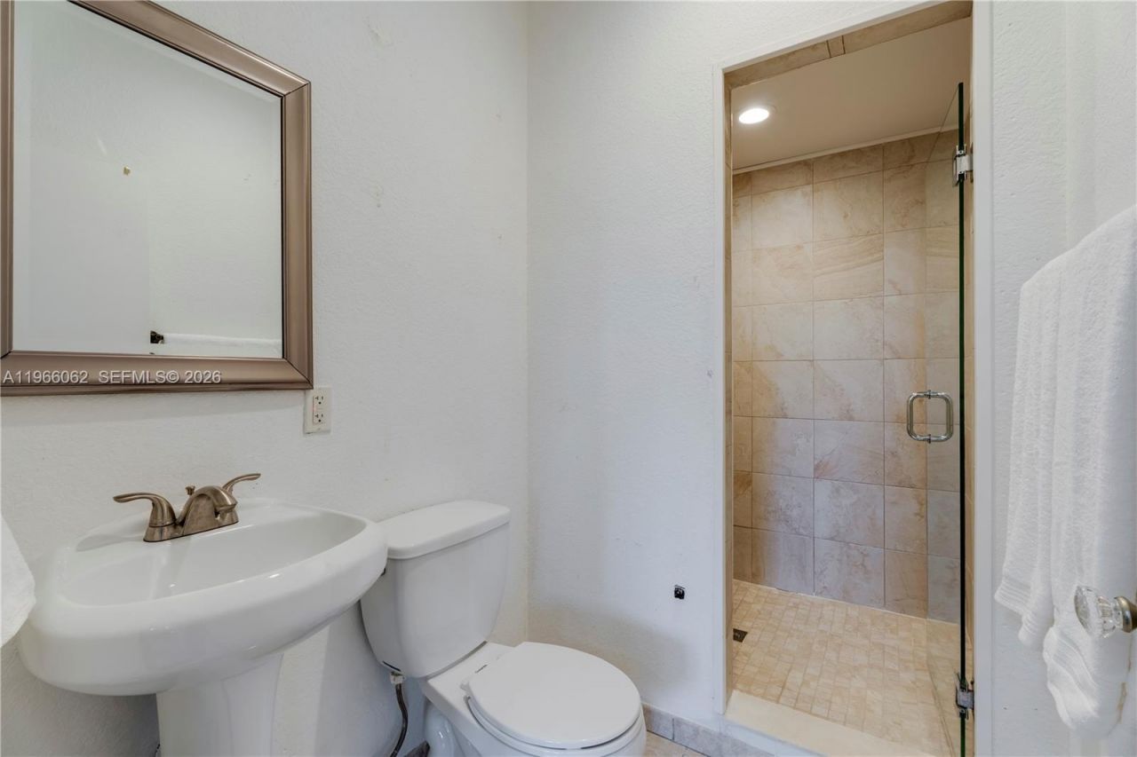 6235 Rolling Road Dr, Pinecrest, FL 33156 Photo