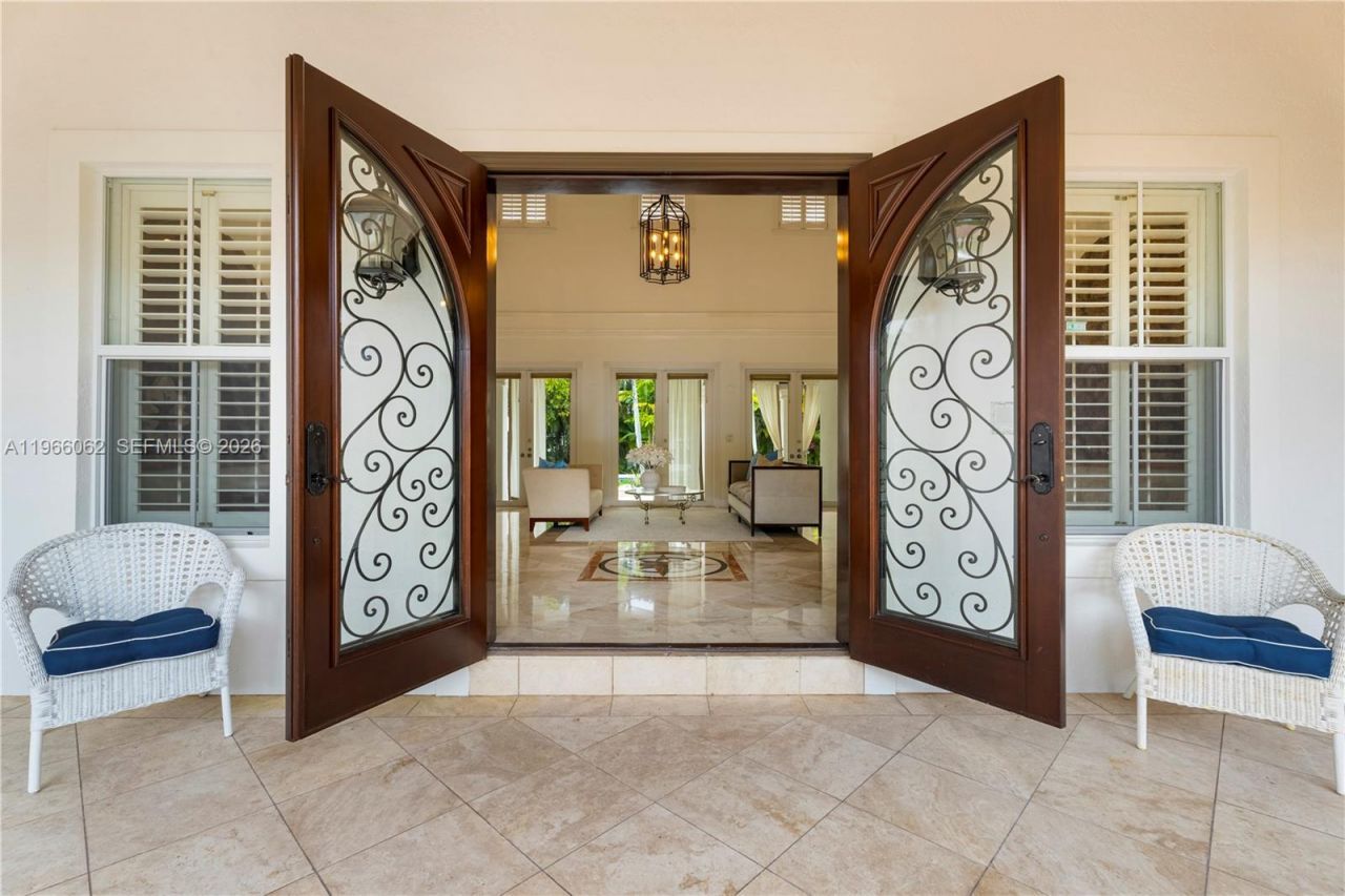 6235 Rolling Road Dr, Pinecrest, FL 33156 Photo