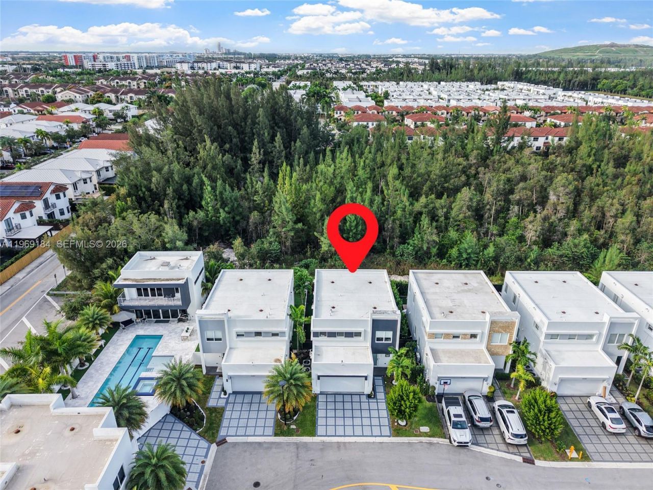 10373 NW 68th Ter, Doral, FL 33178 Photo