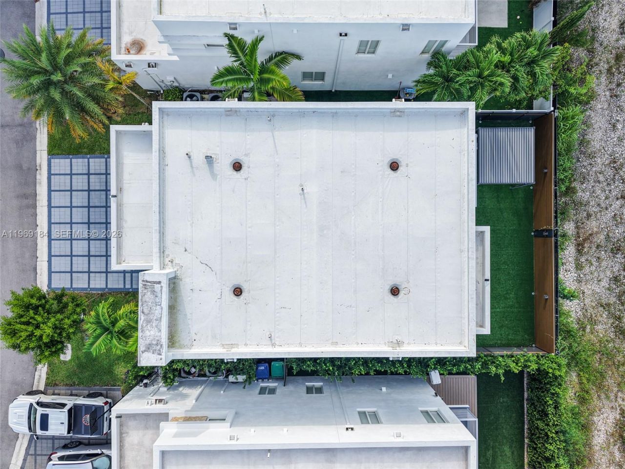 10373 NW 68th Ter, Doral, FL 33178 Photo