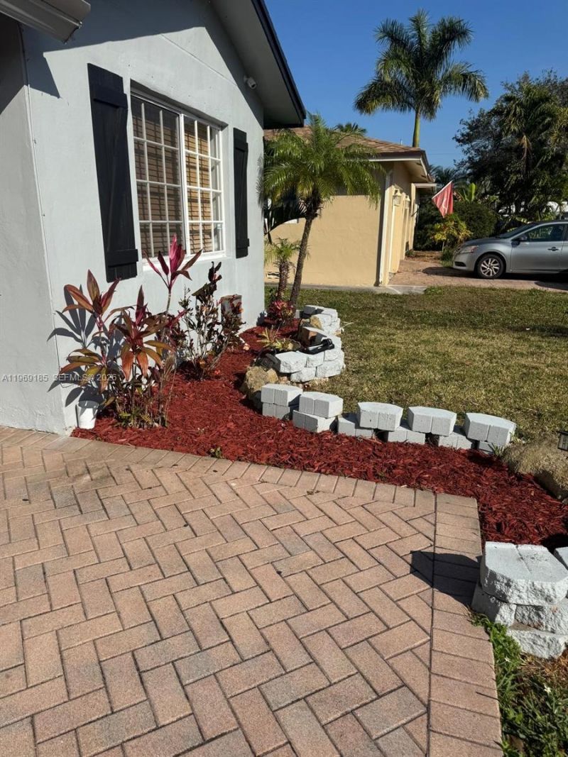 8201 NW 105th Ave , Tamarac, FL 33321 Photo