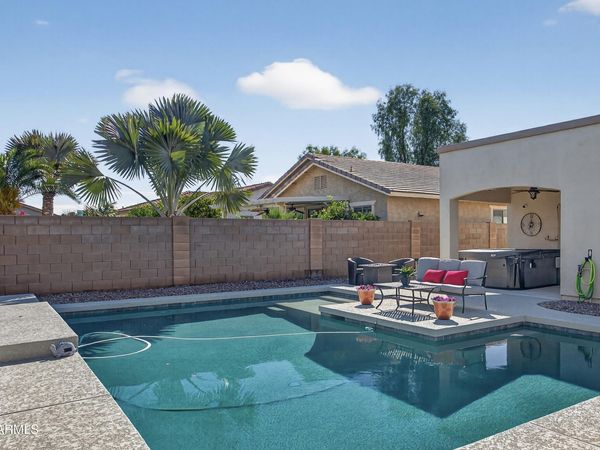 3740 E JAGUAR Avenue, Gilbert, AZ 85298