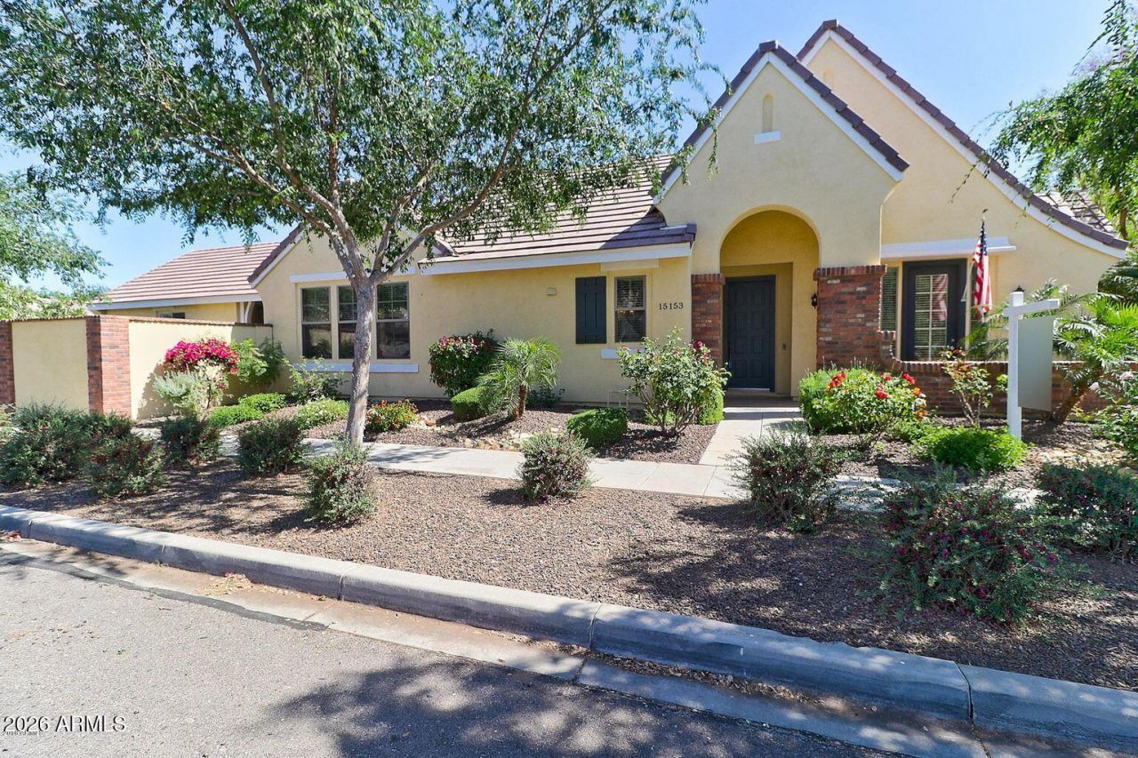 15153 W Alexandria Way, Surprise, AZ 85379 Main Photo