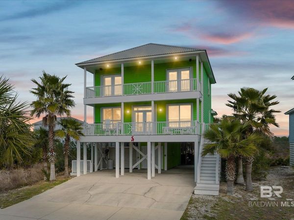 674 Morgantown Boulevard, Gulf Shores, AL 36542