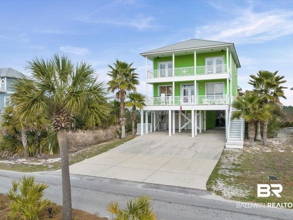 674 Morgantown Boulevard, Gulf Shores, AL 36542