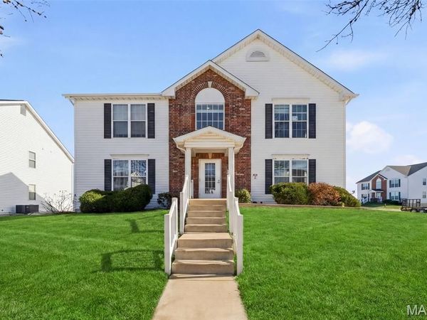 632 Homerun Drive, Unit 33N, O'Fallon, MO 63366