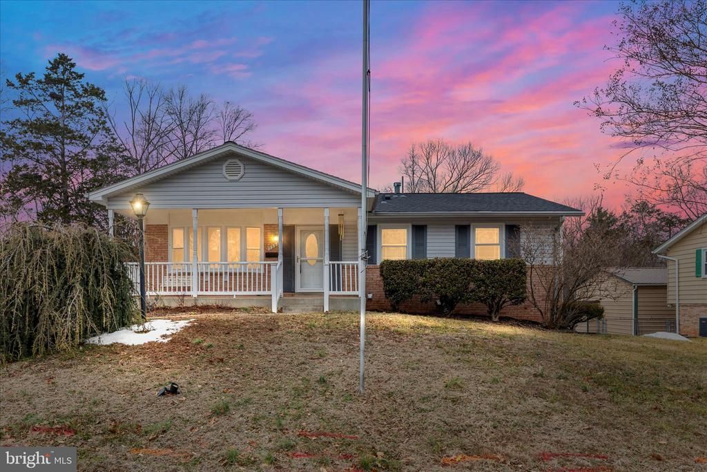 7398 Roxbury Avenue, Manassas, VA 20109 Main Photo