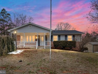 7398 ROXBURY AVENUE, MANASSAS, VA 20109