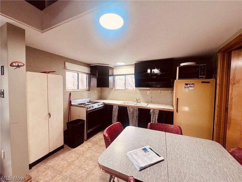 2308 E State Route 266, Stockport, OH 43787 Photo 7