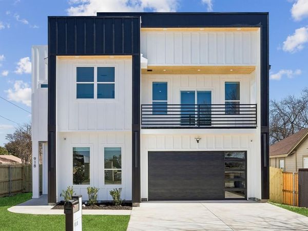 918 N Tatum Avenue , Dallas, TX 75211