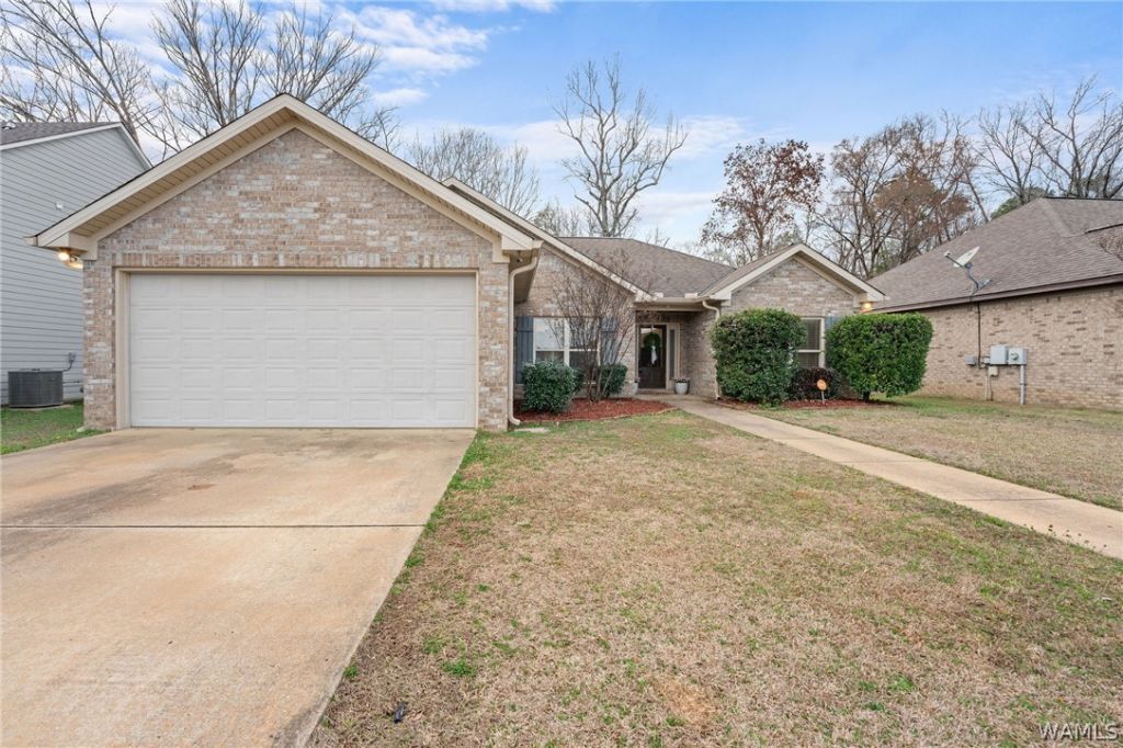 9205 Cotton Field Circle, Tuscaloosa, AL 35405 Main Photo