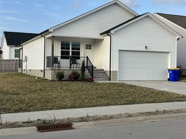 894 McFadin Station Street, Bowling Green, KY 42104