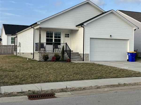 894 McFadin Station Street , Bowling Green, KY 42104