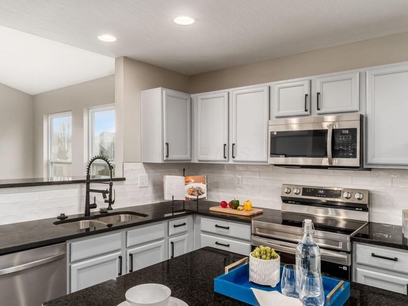 1180 Deansway Drive, Pataskala, OH 43062 Photo 22