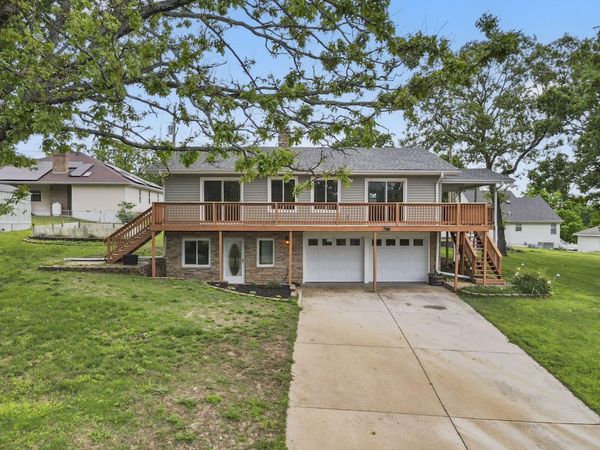 106 S Lakeshore Drive , Blue Eye, MO 65611