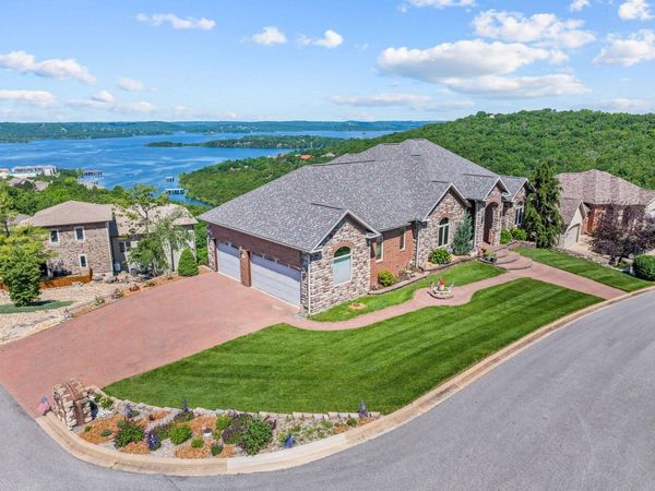 295 Split Rock Drive , Hollister, MO 65672