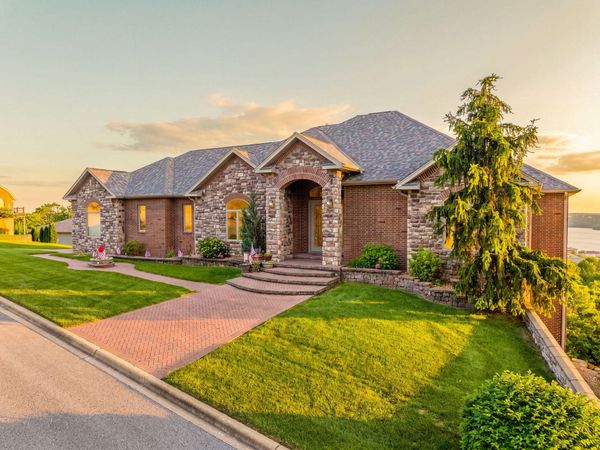 295 Split Rock Drive, Hollister, MO 65672