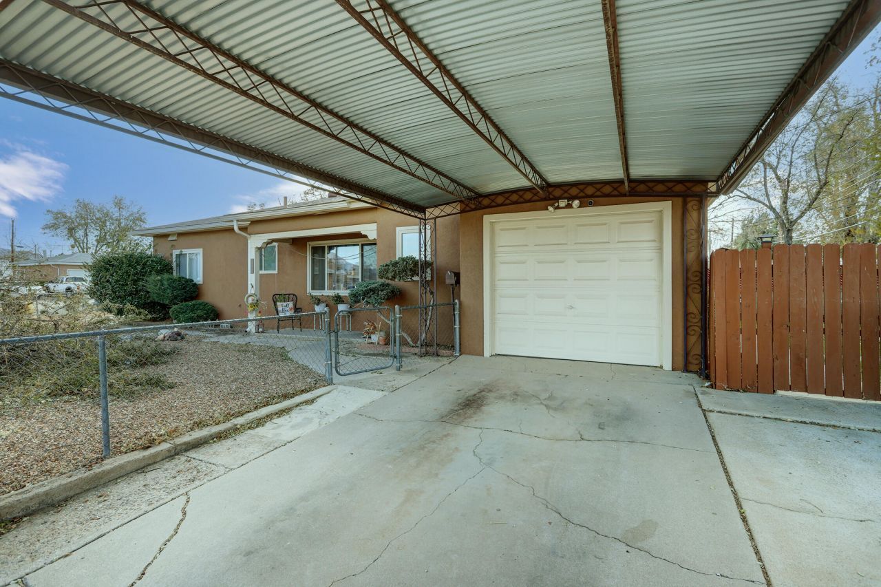 3217 La Veta Drive Ne, Albuquerque, NM 87110 Main Photo