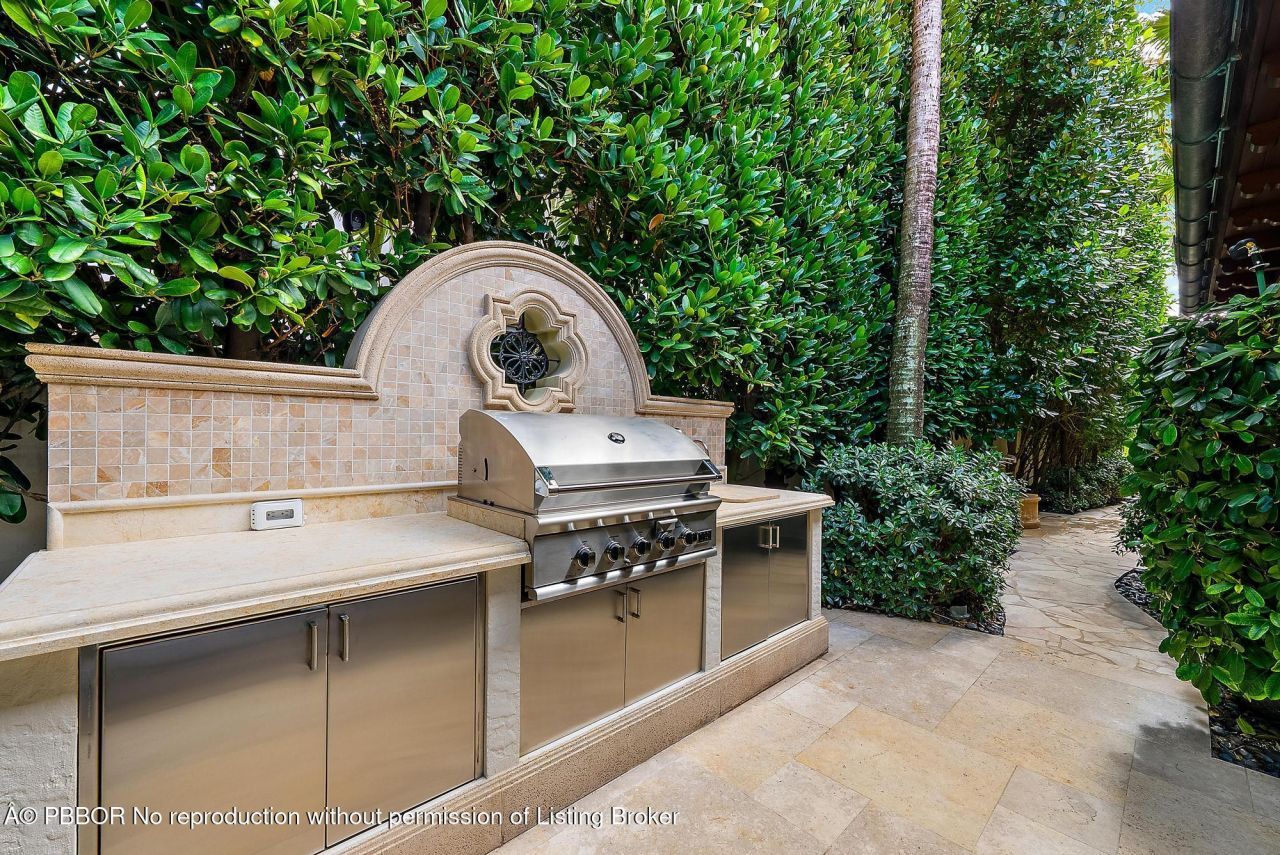 115 Gulfstream Road, Palm Beach, FL 33480 Photo