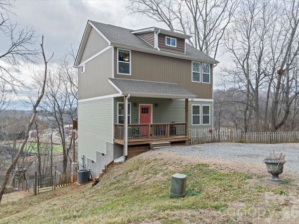 239 Northside Street , Canton, NC 28716