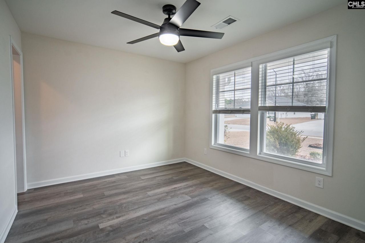 2025 Barnhart Drive  Photo 15