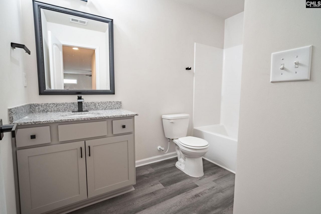 2025 Barnhart Drive  Photo 33