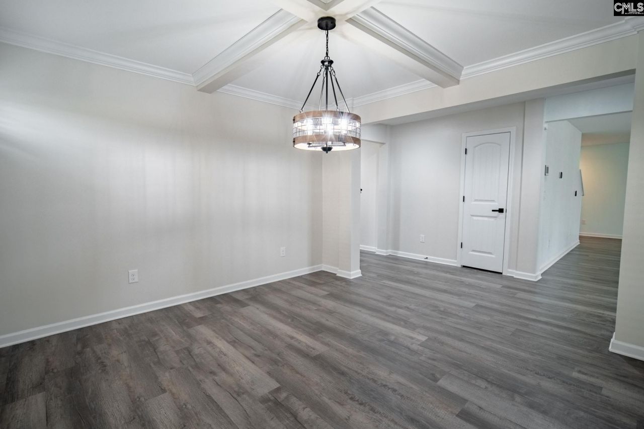 2025 Barnhart Drive  Photo 6