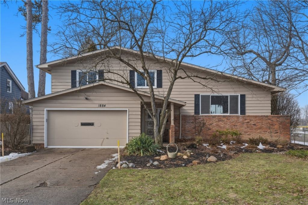 1884 Brainard Road, Lyndhurst, OH 44124 Main Photo