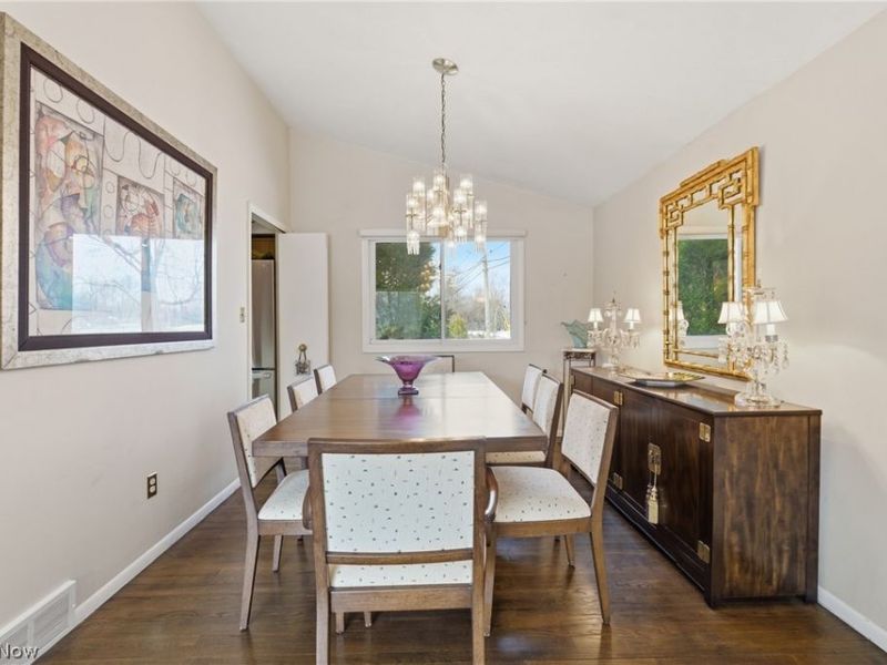 1884 Brainard Road, Lyndhurst, OH 44124 Photo 7