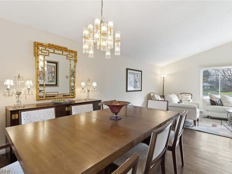 1884 Brainard Road, Lyndhurst, OH 44124 Photo 8