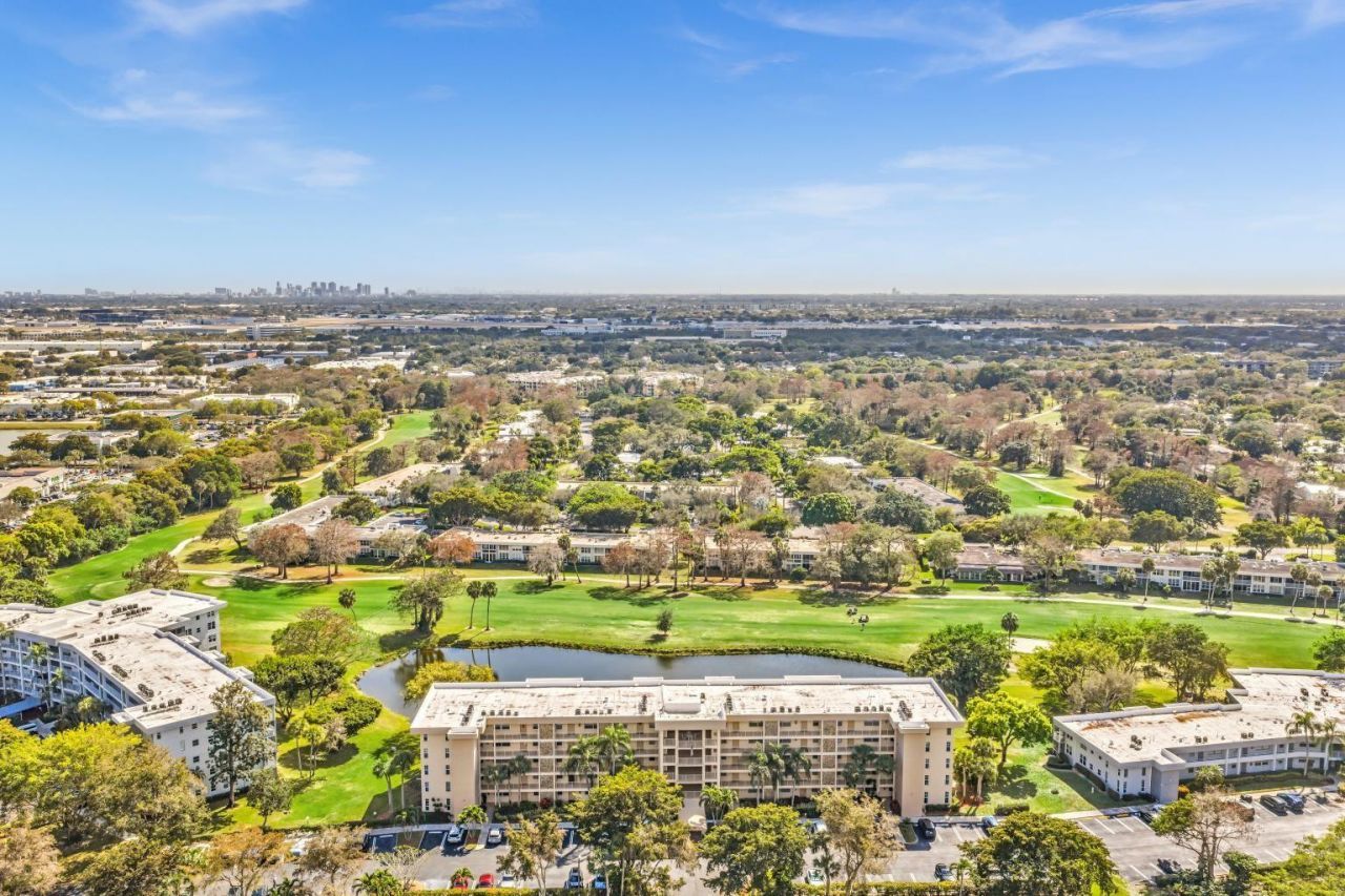 4030 W Palm Aire Drive, Unit 308, Pompano Beach, FL 33069 Photo