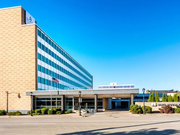 101 E Adams Street, Springfield, IL 62701