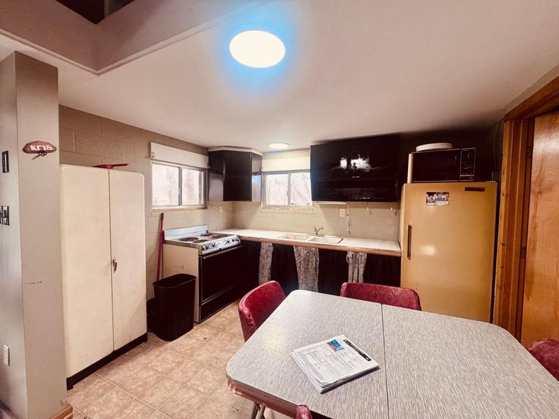 2308 E State Route 266, Stockport, OH 43787 Photo 4