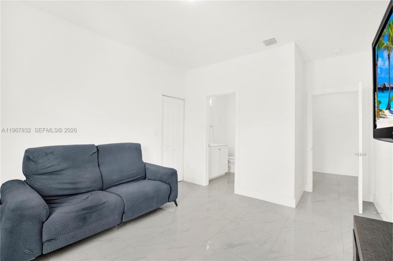 19059 SW 134th Ct, Miami, FL 33177 Photo