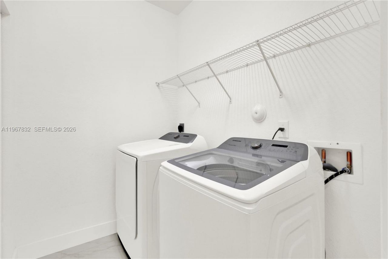 19059 SW 134th Ct, Miami, FL 33177 Photo