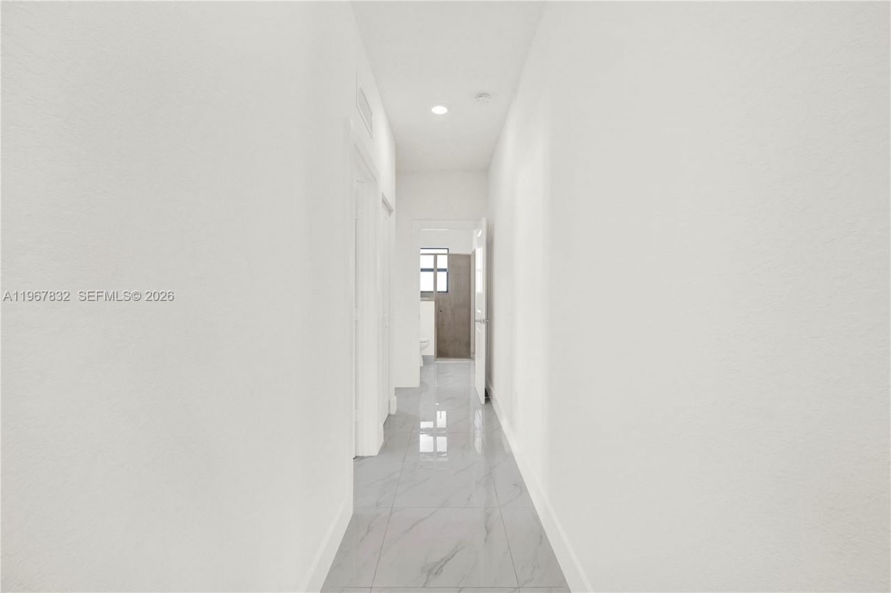 19059 SW 134th Ct, Miami, FL 33177 Photo