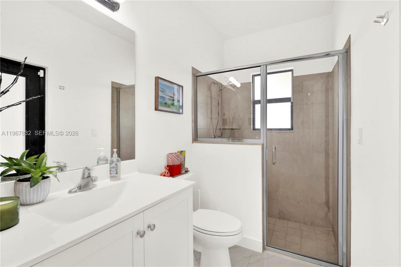 19059 SW 134th Ct, Miami, FL 33177 Photo