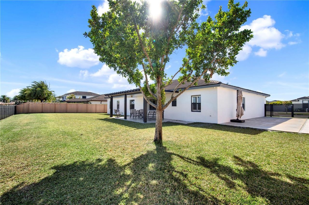 19059 SW 134th Ct, Miami, FL 33177 Photo