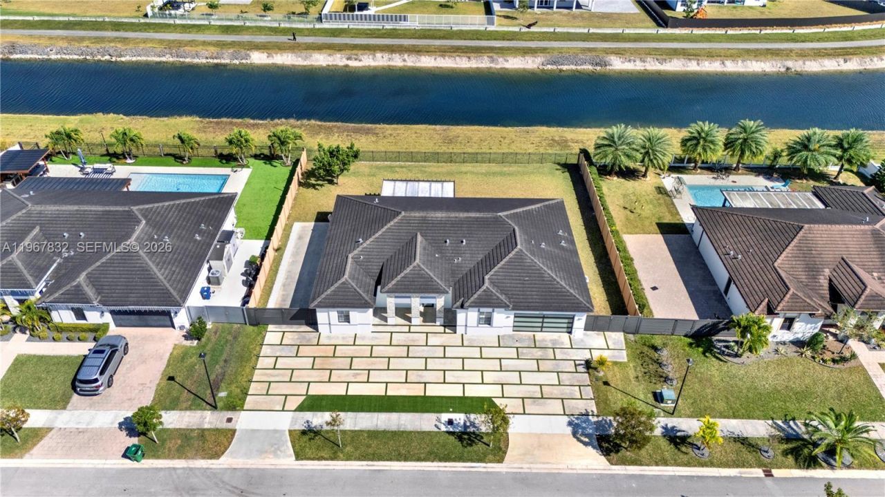 19059 SW 134th Ct, Miami, FL 33177 Photo