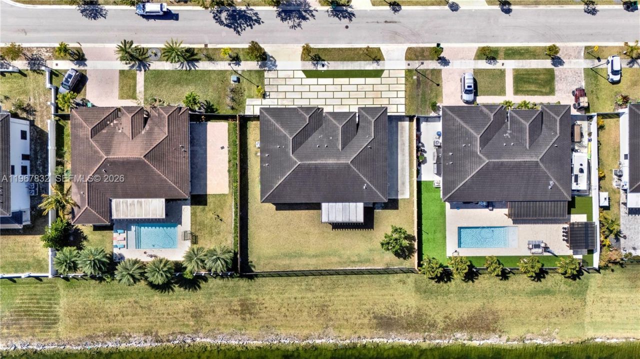 19059 SW 134th Ct, Miami, FL 33177 Photo