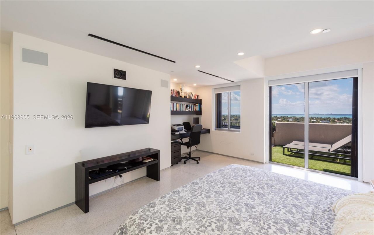 151 Crandon Blvd, Unit 939, Key Biscayne, FL 33149 Photo