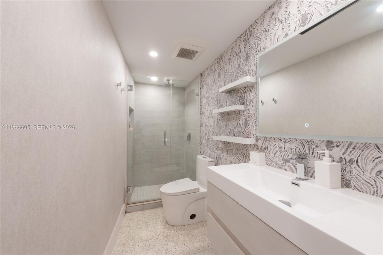 151 Crandon Blvd, Unit 939, Key Biscayne, FL 33149 Photo