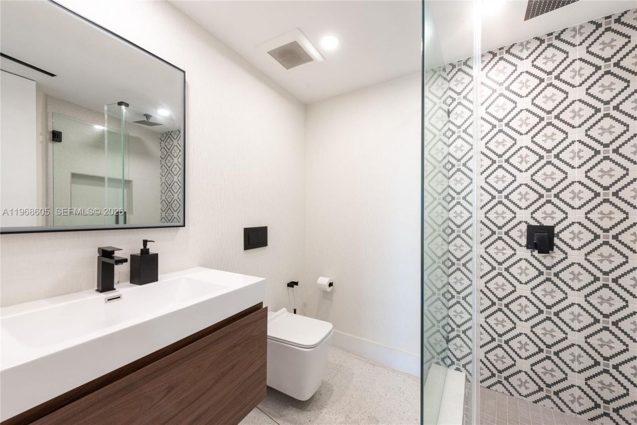 151 Crandon Blvd, Unit 939, Key Biscayne, FL 33149 Photo