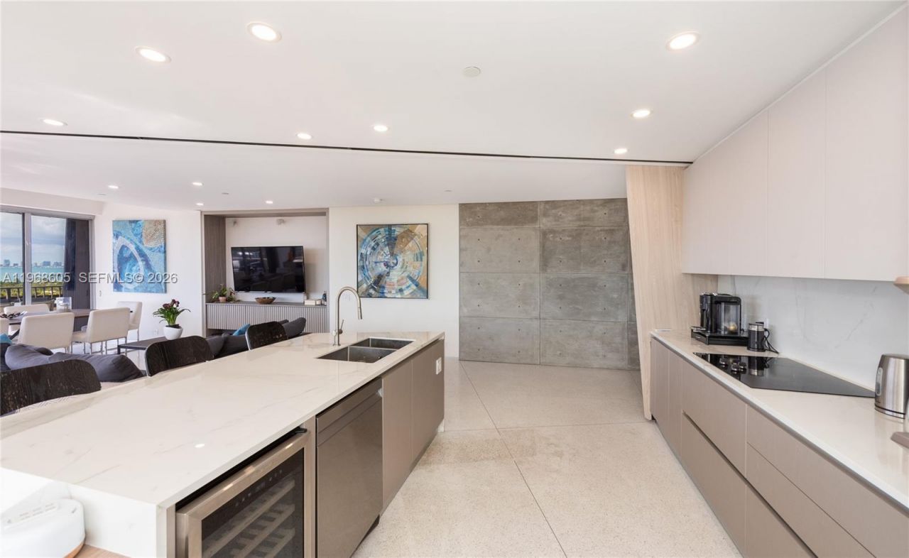 151 Crandon Blvd, Unit 939, Key Biscayne, FL 33149 Photo