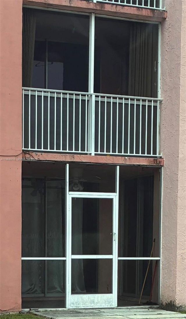 19805 SW 114th Ave, Unit 218, Miami, FL 33157 Photo